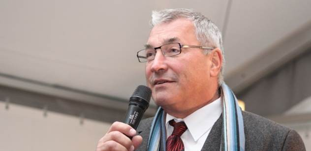 10. 1. 2017 19:15 Obrázek 1 Poslanec ANO za Moravskoslezský kraj Josef Hájek. Projev na 54. schůzi Poslanecké sněmovny dne 10. 1. 2017 Dobrý večer.
