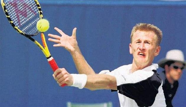 Obr. č. 11: Petr Korda (Osobnosti.cz 2015: online) 4.5.8 Tomáš Berdych Tomáš Berdych se narodil 17. října 1985 ve Valašském Meziříčí. K tenisu ho přivedl jeho otec, když mu byly tři roky.