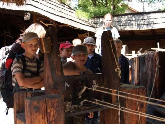 II. pololetí podzim Pravidelnou činnost jsme zahájili opět v září a náš program obsáhl všech