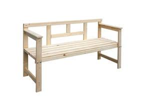 37LAV01 Dřevěná lavice je vyrobená zámasivního přírodního borového a smrkového dřeva. Rozměry: 120 x 45 x 80 cm, profil latí 55 x 20 mm.