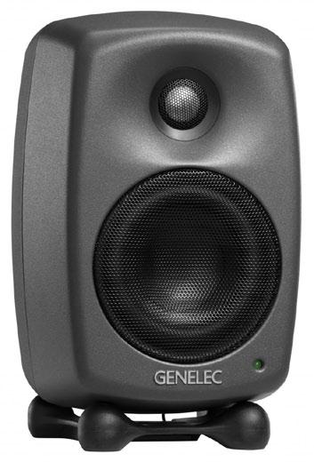 Genelec SAM studiové monitory, které umí opravit nedostatky prostoru O akusticky dokonalém prostoru, při jehož návrhu projektant dodržel všechny rozměrové, tvarové a materiálové zásady frekvenčně