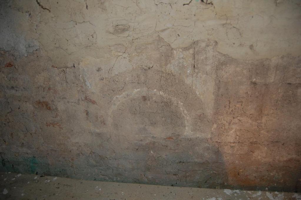 století, fragment obloučkového vlysu v jihozápadní části transeptu. 118.