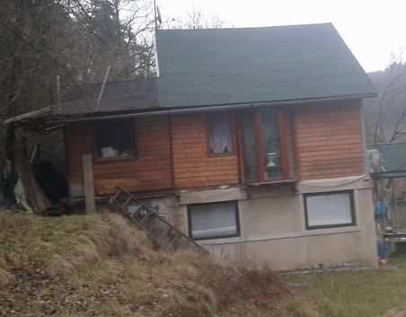 ZNALECKÝ POSUDEK O CENĚ OBVYKLÉ číslo 6254-018/2015 NEMOVITÁ VĚC: Objekt individuální rekreace, Pozemek p.č.962/2 se stavbou č.e. 841 a pozemek p.č. 962/1 Katastrální údaje : Kraj Jihomoravský, okres Brno-venkov, obec Lelekovice, k.