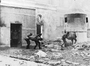 30. dubna 1945 pronikli sovětští vojáci do