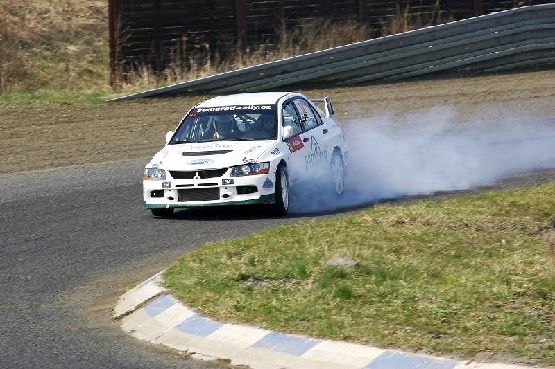 Velké finále Mogul driving cupu Autor: Global Assistance acing Aréna Sosnová, 1. 4.