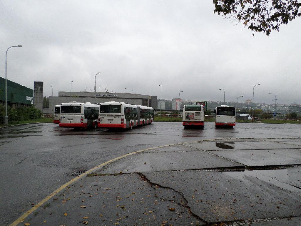 Samotné obratiště má kapacitu max. 15 autobusů (viz obr. 5).