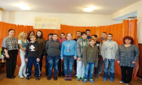 . Projekt č. 6 Čteme s radostí Čtenářské dílny ve třídách a návštěvy MK Ostrov Projekt č.