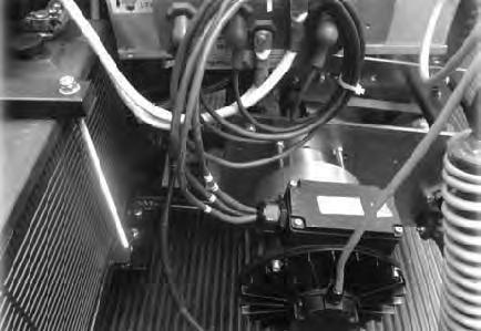 Konstrukce pohonu ze dvou nezávislých elektromotor Pro realizaci projektu lehkého elektrovozidla byl vybrán a zakoupen prototyp malého užitkového vozidla typu BUGGY od firmy HAVEL (známý konstruktér