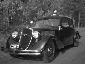 V přehledu vozů exportovaných v roce 1935 figurovala jen jediná tmavomodrá limuzína Superb z druhé série dodaná počátkem září do Bělehradu coby služební vůz pro tamějšího zástupce Škodových závodů.