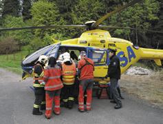 IZS vznikl jako potřeba každodenní spolupráce hasičů, zdravotníků, policie a dalších složek při řešení mimořádných událostí (požárů, havárií, dopravních nehod atd.).