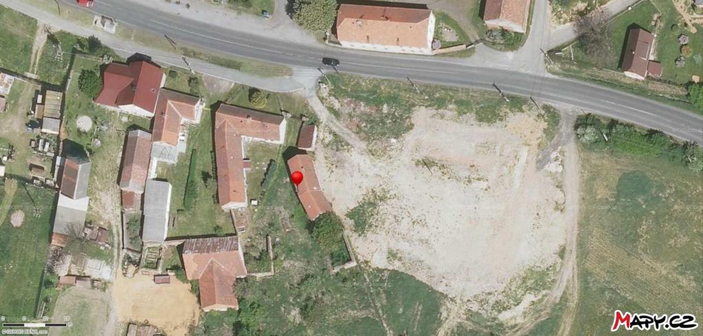 V současné době ani v budoucnosti nebude mít účast nebo prospěch z nemovitostí, které jsou předmětem zpracovaného tržního ocenění, výše odměny nezávisí na dosažených závěrech, nebo odhadnutých