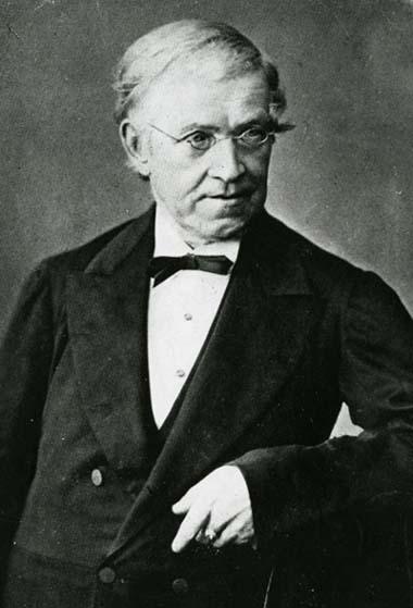 1 Historie lineárních motorů Prvním vynálezcem principu indukčního lineárního motoru byl Angličan Charles Wheatstone v roce 1841.