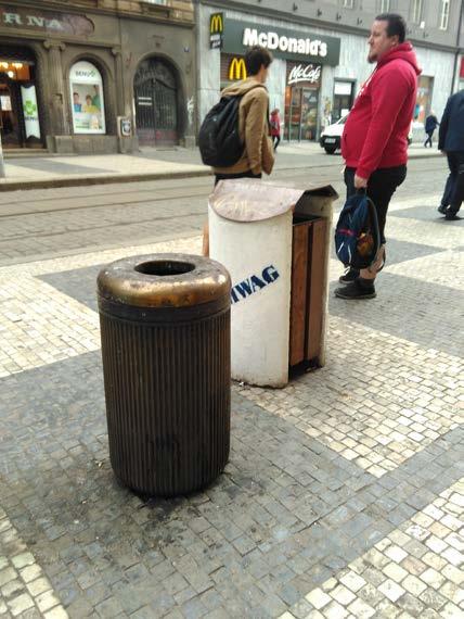 67. nádoby na odpad - zahlcení, Praha