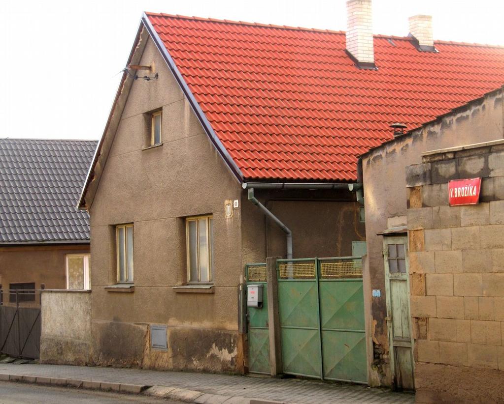 Chalupa č.p. 60 Směr Kyšice pravá řada. 1869 - Šnepergl Václav pův. Ejpovice + Majdaléna, děti Vojtěch, Josef. Dále Čtrnáct Josef pův.