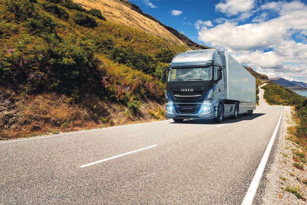 ZCELA NOVÉ HNACÍ ÚSTROJÍ NOVÁ PŘEVODOVKA HI-TRONIX 12rychlostní automatizovaná převodovka HI-TRONIX nové generace s elektronickou spojkou nabízí tu nejvyspělejší technologii ve své kategorii: