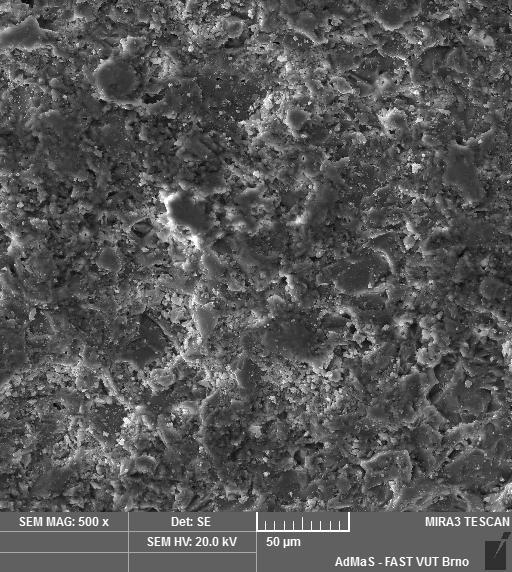 VC zvětšení 500x [AdMaS] V morfologii vnitřní mikrostruktury střepu