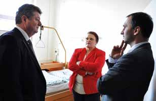 června jihomoravský hejtman Michal Hašek se svým dolnorakouským protějškem Erwinem Pröllem. K tématům jednání, kterého se účastnily delegace obou partnerských regionů, patřila mj.