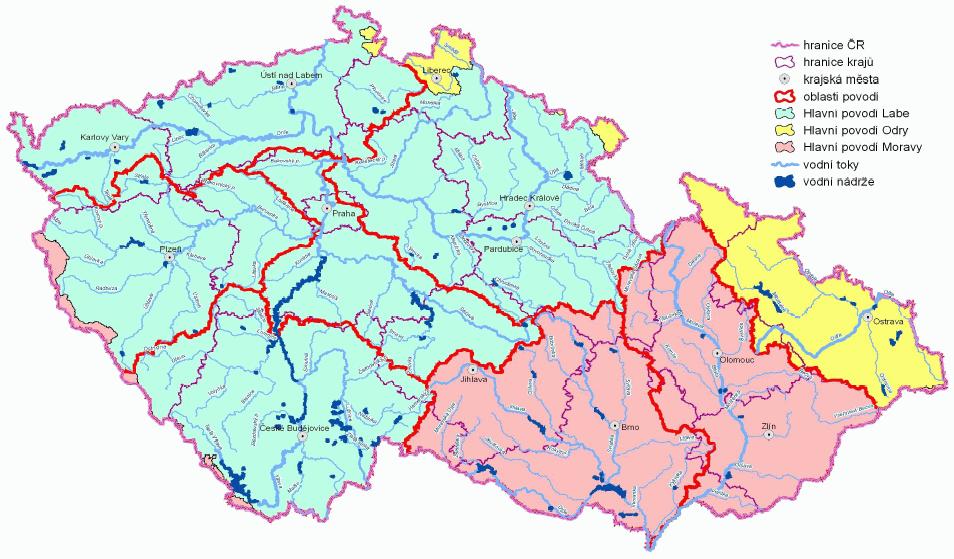 Obr. 8. Hlavní povodí v ČR. Zdroj: [5]. Celkový průtok všemi řekami v ČR je přibližně 450 m 3 /s při průměrném spádu 200 m by bylo teoreticky možné dosáhnout výkonu 880 MW.