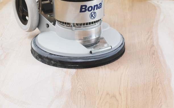 Klíèem k perfektnì vybroušenému povrchu podlahy je perfektní kombinace brusek a brusiv na døevìné podlahy.