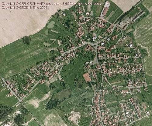 Zkontroluj, jestli sis počínal správně. Ukaž to samé na mapě a podívej se, jak jsou tyto objekty a plochy vyznačeny.