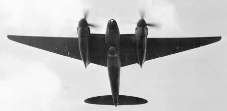 KONSTRUKTÉŘI A ESA Výškové Mosquito NF.Mk.XV bylo vybaveno dvojstupňovými motory Merlin, radarem AI.Mk.VIII a prodlouženými křídly. Patnáctky používala jedině 85.