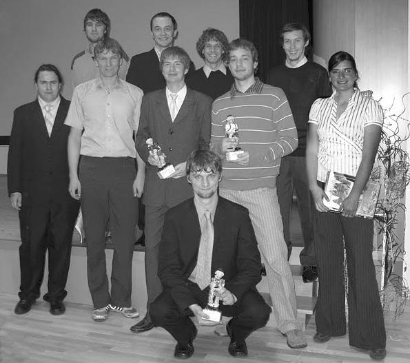 sekretářky od do Jana Machalová IX/2002 I/2007 Jaroslava Mrázová II/2007 doposud vědečtí a projektoví pracovníci od do Abdulla Azzani X/2004 VI/2007 Magdaléna Kozáková X/2004 XII/2009 Helena