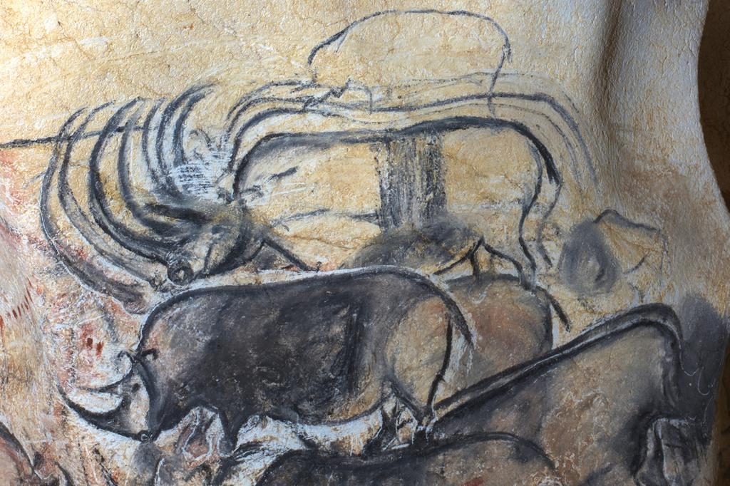Část první KOGNITIVNÍ REVOLUCE Nástěnné malby v jeskyni Chauvet-Pont-d Arc v jižní Francii.