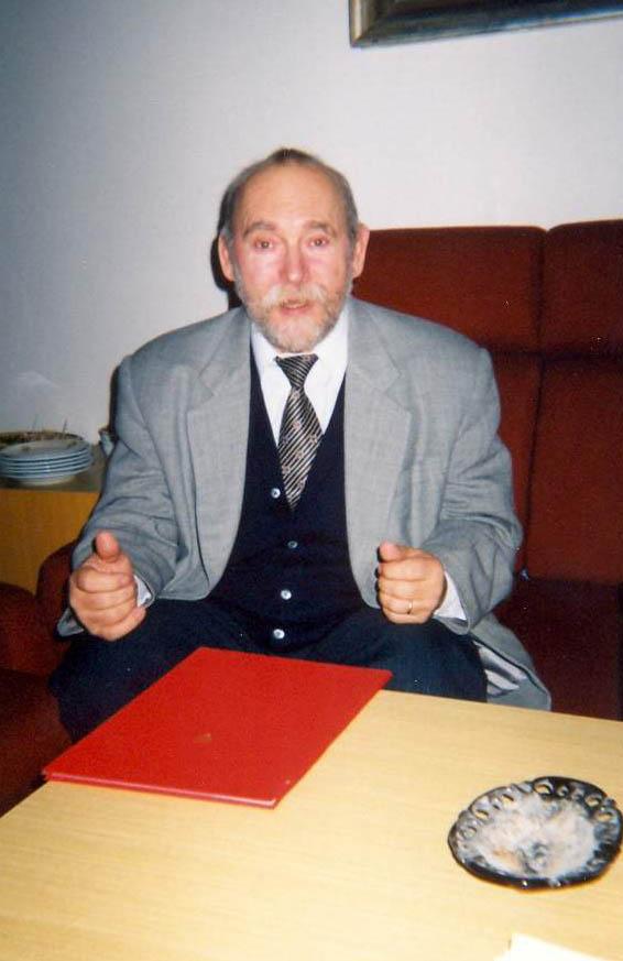 DOC. PHDR. JOSEF KONEČNÝ, CSC. (NAR. 1945) Člen Katedry psychologie a patopsychologie na PdF UP.