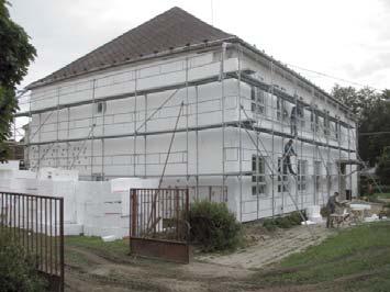 5 Komunitní škola a Mateřské centrum v Kněžicích Trochu jinak, než ostatní Komunitní školy, které zahájily činnost počátkem školního roku na Podhorácku, začne KŠ v Kněžicích.