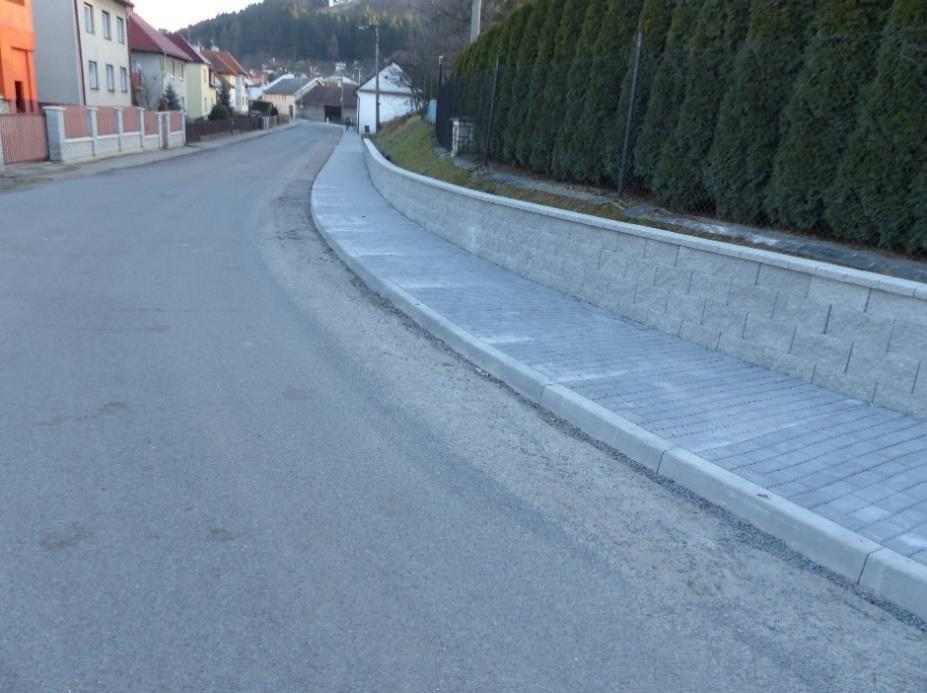 Všichni návštěvníci si na závěr mohli se souborem zazpívat a vyzkoušet tak náročnost písní. Škoda jen, že na tak pěkné vystoupení, které tady moc nevidíme, přišlo relativně málo lidí. red.