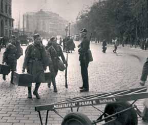 Koncem srpna 1938 sice do Paříže odcestoval podnáčelník Hlavního štábu brig.gen.