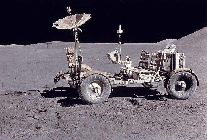 Šlo o první misi využívající lunární