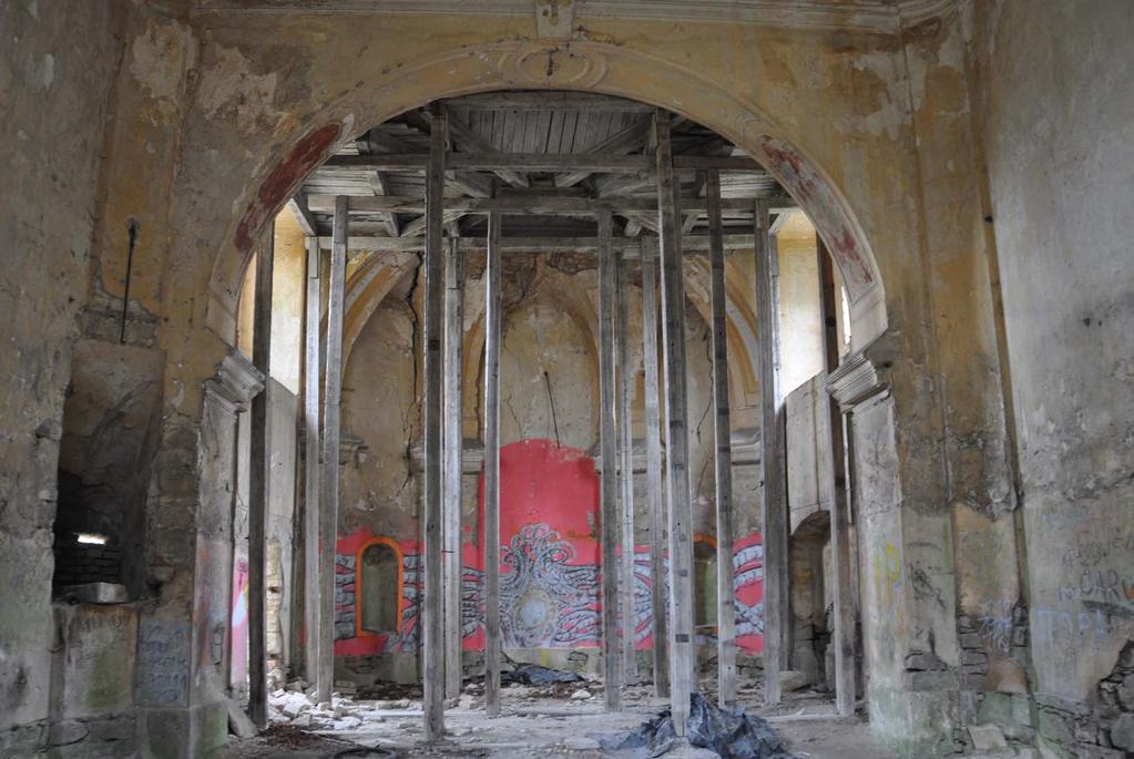 Poutní kostel sv. Jakuba Většího u Lahovic Kostel byl postaven mezi lety 1751-1753. Jedná se o barokní stavbu umístěnou na vyvýšeném izolovaném místě na jižním okraji obce Lahovice na Lounsku.