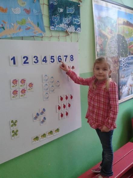 usednou do školních lavic. Dne 18.