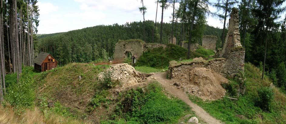 Drobné výzkumy proběhly opět ve spolupráci s Archeologickým ústavem (T. Durdík) na hradě Pořešín (okr. Český Krumlov), Hartenštejn (okr. Karlovy Vary) a Zlenice (okr. Praha východ).