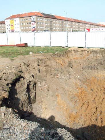 P100/2006, Praha 6 Přední Kopanina, K Tuchoměřicům, ppč. 79/1, 698/26, 27, rodinný dům, negativní P072/2004, Praha 6 Ruzyně, Chýňská 8, čp. 419, ppč.
