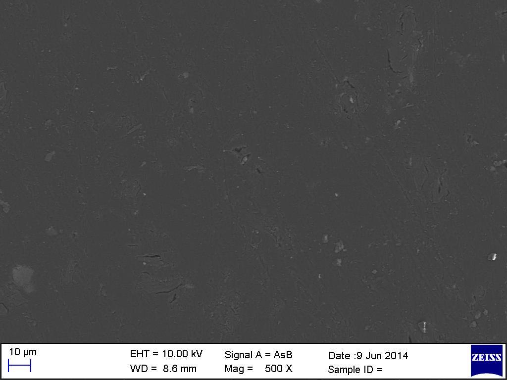Obr. 4. Epoxidová pryskyřice ChS Epoxy 531 10 dsk plniva. Snímky z rastrovacího elektronového mikroskopu výbrus lomové plochy vzorku.