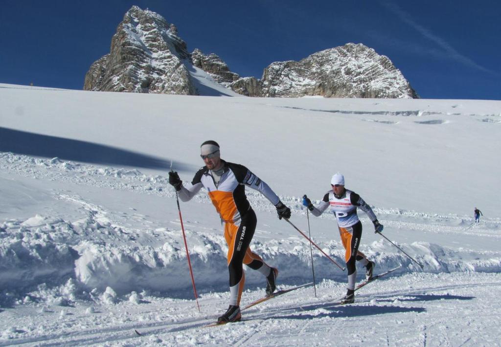 Co se během sezony 2011/12 všechno povedlo: - přivést dalšího trenéra, servismana, závodníka a činovníka v jedné osobě Tomáše Jakoubka - rozšířit počet členů o více jak polovinu - založit internetové