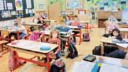Škoda poškozením a odcizením byla předběžně vyčíslena na sedmasedmdesát tisíc korun. Pachateli v případě jeho zjištění hrozí za trestné činy krádež a poškození cizí věci až dva roky za mřížemi.