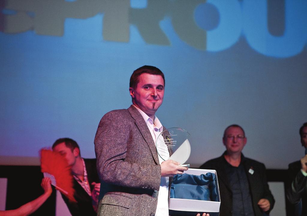 DALŠÍ AKTIVITY PROUDU Cena beproud [bí praud] Slavnostní večer beproud se konal 16. května 2012 v předvečer Mezinárodního dne proti homofobii a transfobii.