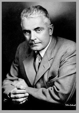 BEHAVIORISMUS John Broadus WATSON (1878-1958) S-R psychologie odmítání introspekce; metodou: pozorování a experiment 1913 Psychologie z hlediska behavioristiky Dejte mi na výchovu tucet zdravých dětí