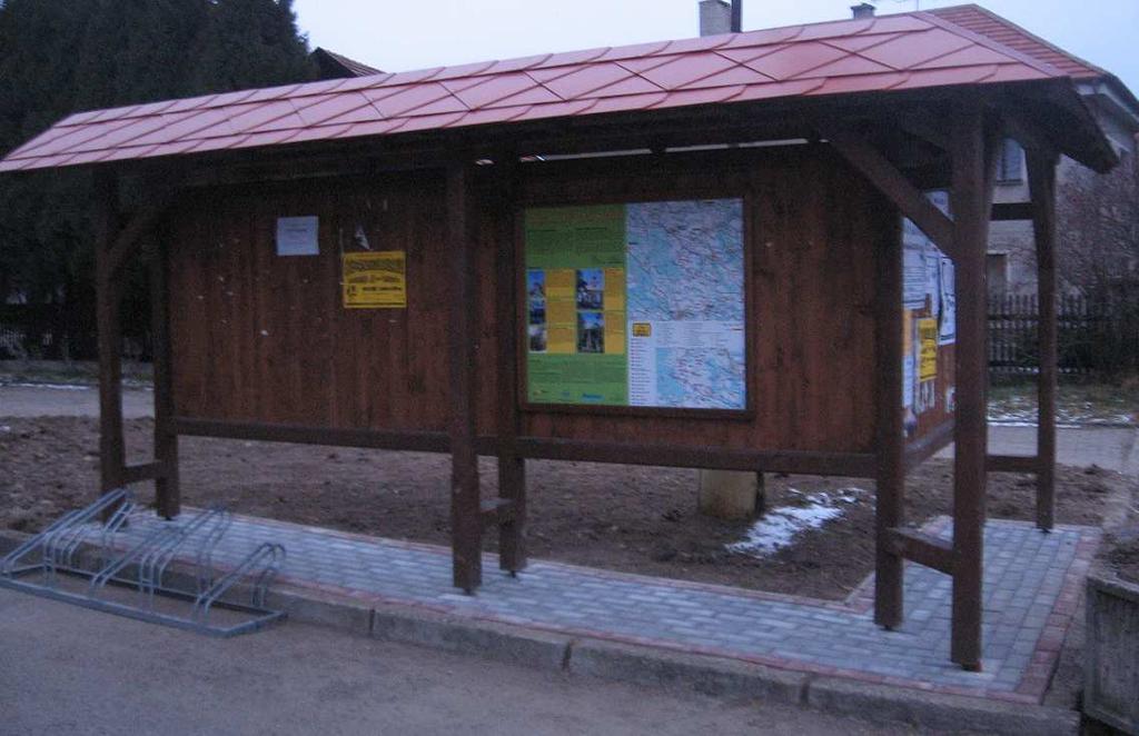 rybníka.