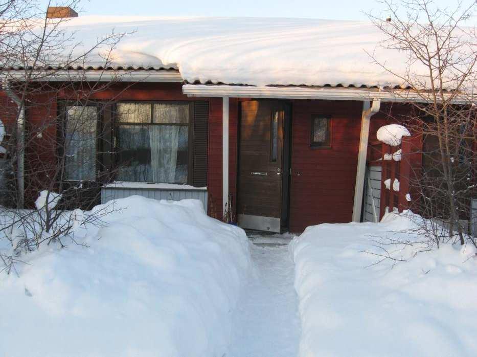 Kemi Náš apartmán Nyní bych ráda zmínila pouze své vlastní postřehy. Kemi je taková větší vesnice, kde nemají MHD, většina lidí chodí pěšky, jezdí na kole nebo autem.