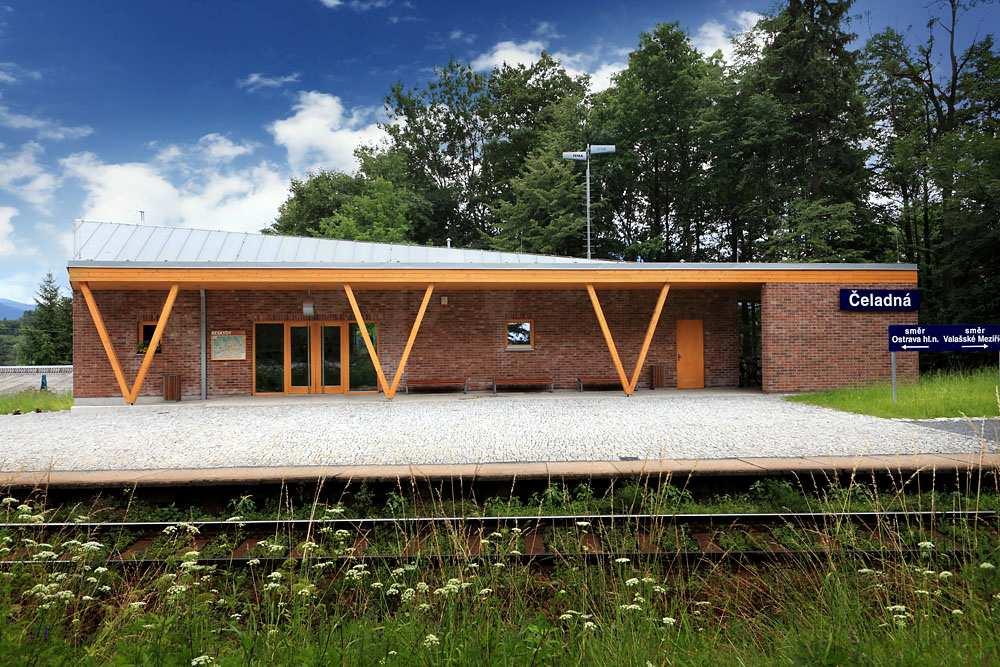 Revitalizace objektu zastávky Čeladná Komplexní řešení výstavby nové budovy a předprostoru vč.