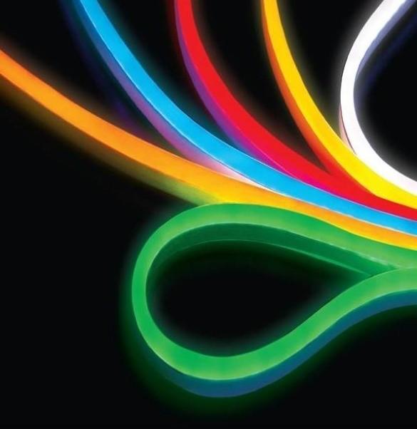 Neon název z řeckého néon nový výskyt: v zemské atmosféře (1,8 ml ve 100 l vzduchu)