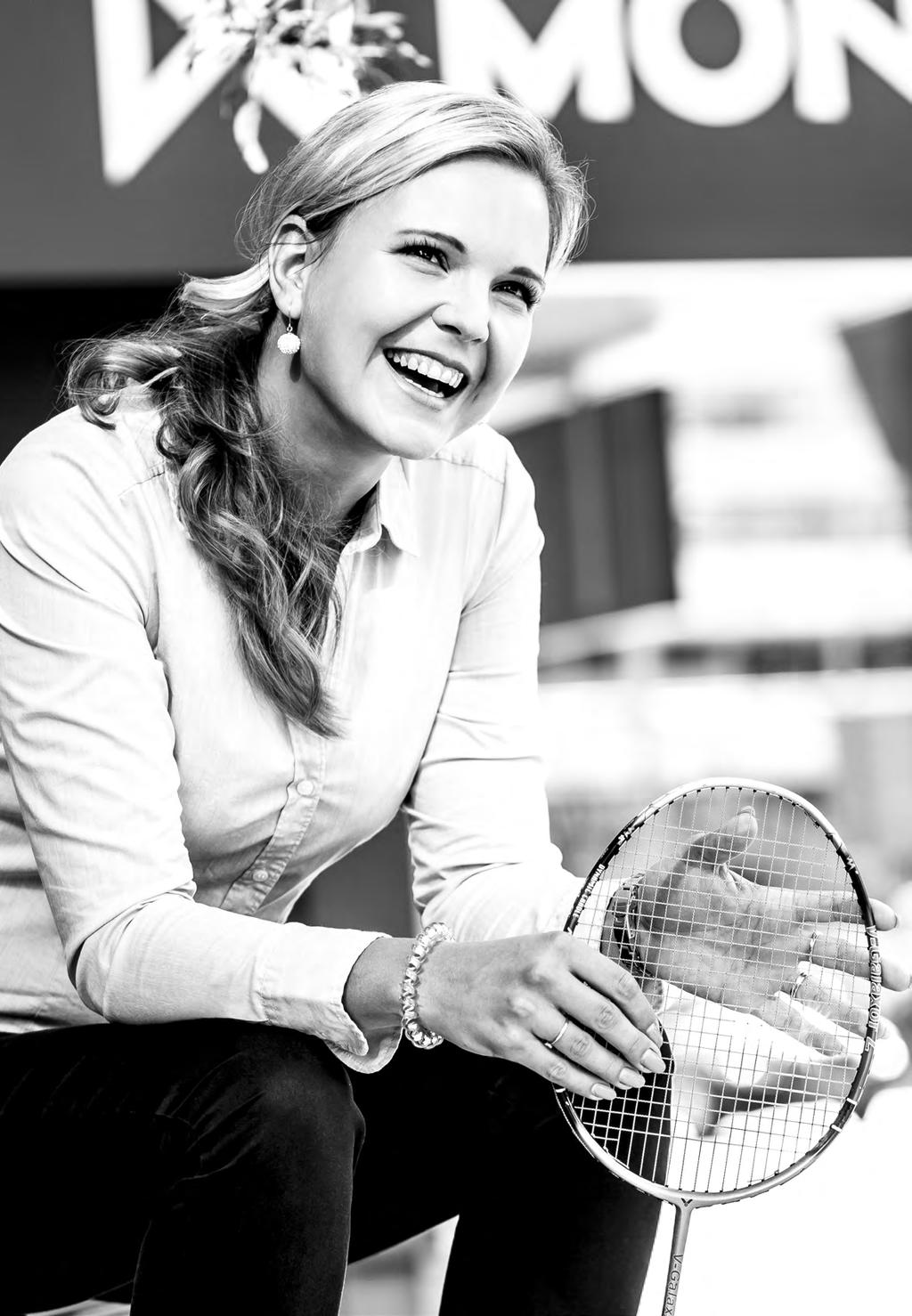 MONETA JE IVA Kouzelného úsměvu si u ní všimnete hned. A dá se touhle zbraní drtit soupeř na badmintonovém kurtu? To fakt nejde, tenhle sport je dřina, úsměv přijde zase až po zápase.