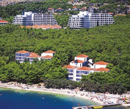 CHORVÁTSKO - TROGIR MEDENA APARTMÁNY V cene je zahrnuté: 7 x v apartmáne, klimatizácia, TV, služby delegáta.