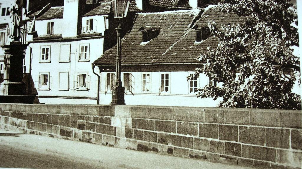 Dnes tyto části vnímáme jako integrální součást mostní konstrukce. K podobnému procesu dojde i u právě opravených míst. 6.