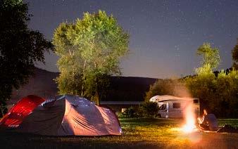 Den na Lipně místo školy Camping Lipno Modřín Vydejte se se svou třídou za poznáním na Stezku korunami stromů a do Království lesa Edukativní zastavení na Stezce je aktuální dle ročních období Chytře