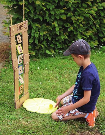 51 PROSTOROVÉ POMŮCKY Obr. 70: Hra Založení Libosadu. (Foto P. Hudec) U příležitosti Víkendu otevřených zahrad byla pro děti připravena hra Založení Libosadu.